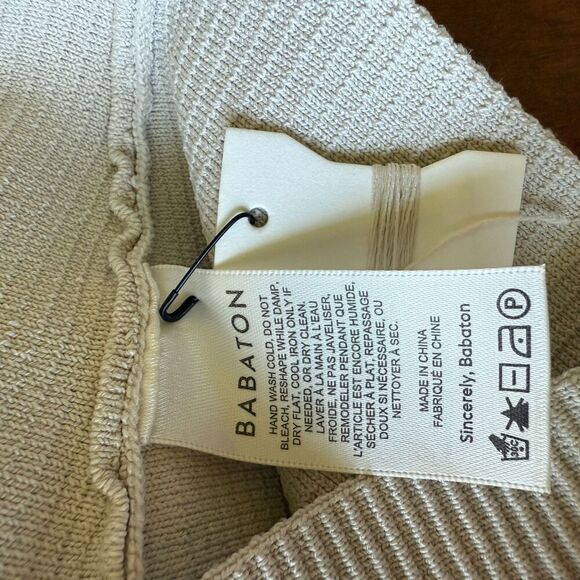 Aritzia Babaton Sculpt Knit CrissCross Cropped Tank Top Women's Size Large - Picture 5 of 5